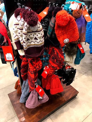 Opiniones de The North Face en Las Condes - Tienda de ropa
