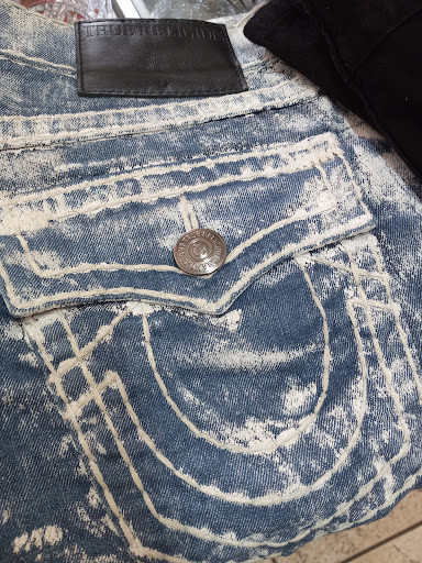 Thrift Store «Second Chance Thrift Store», reviews and photos, 14722 NE 16th Ave, Miami, FL 33161, USA