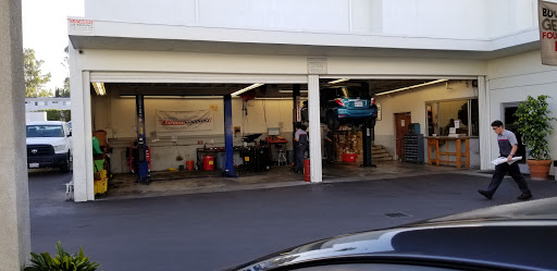 Toyota Dealer «Toyota Of Whittier», reviews and photos, 14577 Whittier Blvd, Whittier, CA 90605, USA