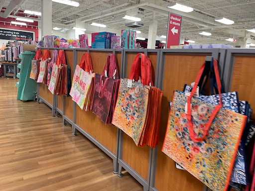 Department Store «T.J. Maxx», reviews and photos, 12163 Biscayne Blvd, North Miami, FL 33181, USA