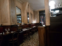 Atmosphère du Restaurant français Aux Vieux Garçons à Paris - n°4