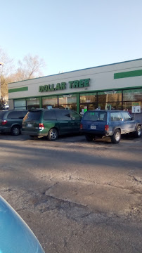 Dollar Tree - Photo 4 - Car repair in Davenport, IA, Davenport