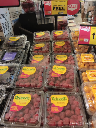 Grocery Store «Super Stop & Shop», reviews and photos, 801 Newark Ave, Elizabeth, NJ 07208, USA