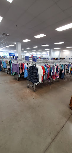Thrift Store «Goodwill Centerville Retail Store», reviews and photos, 1650 St Matthews Ln, Manakin-Sabot, VA 23103, USA