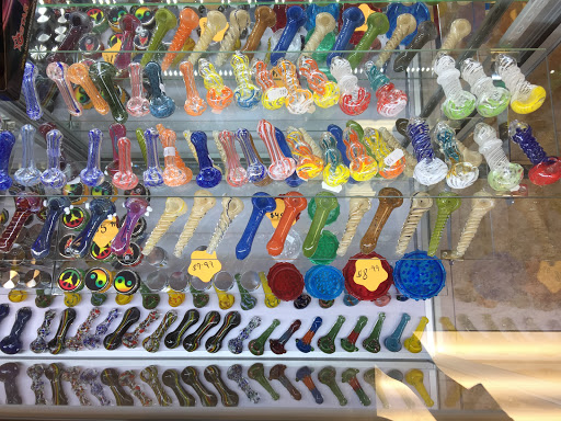 Tobacco Shop «AW Smoke Shop», reviews and photos, 2095 N Dobson Rd #1, Chandler, AZ 85224, USA