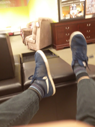 Furniture Store «Art Van Furniture - Traverse City», reviews and photos, 1775 Oak Hollow Dr, Traverse City, MI 49686, USA