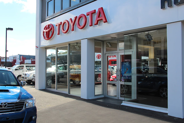 Comments and reviews of Rutherford & Bond Toyota