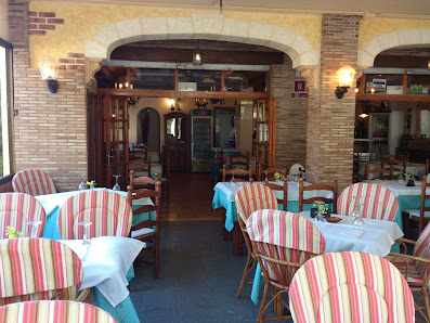 Restaurant Grill Manolo's Carrer de Ramon de Montcada, 6, 07180 Santa Ponsa, Balearic Islands, España