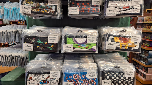 Toy Store «Disney Store», reviews and photos, 350 W Hillcrest Dr, Thousand Oaks, CA 91360, USA