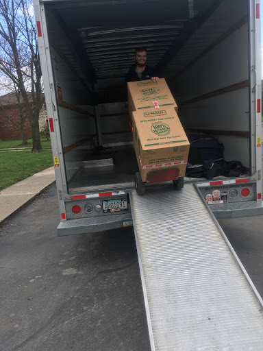 Moving and Storage Service «Kentuckiana Moving LLC, Movers | New Albany Movers | Jeffersonville Movers», reviews and photos, 2011 Southern Hills Dr, Borden, IN 47106, USA