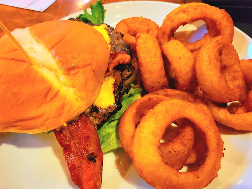 Bar & Grill «Ponderosa Lounge», reviews and photos, 10350 N Vancouver Way, Portland, OR 97217, USA