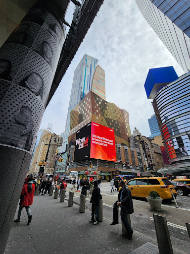 Movie Theater «Regal Cinemas E-Walk 13 & RPX», reviews and photos, 247 W 42nd St, New York, NY 10036, USA