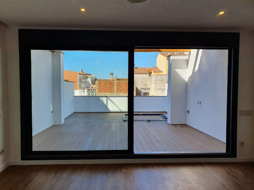 Aluminios Alusistem Tancaments - Cerramientos a medida