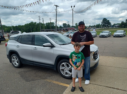 Used Car Dealer «RightWay Auto Sales», reviews and photos, 4083 W Pierson Rd, Flint, MI 48504, USA