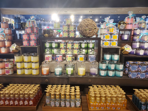 Department Store «Bed Bath & Beyond», reviews and photos, 143 Radio Dr, Stroudsburg, PA 18360, USA