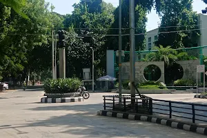 Shaheed Chowk, University Circle image