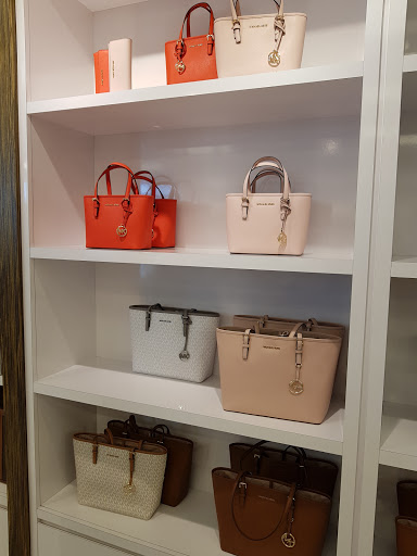 Fashion Accessories Store «Michael Kors», reviews and photos, 845 Market St #137, San Francisco, CA 94103, USA