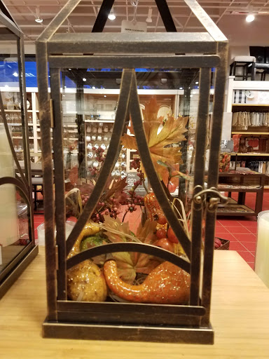 Home Goods Store «Pier 1 Imports», reviews and photos, 15250 Silver Pkwy, Fenton, MI 48430, USA