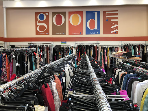 Thrift Store «Goodwill - Sherman Oaks», reviews and photos, 14760 Ventura Blvd, Sherman Oaks, CA 91403, USA