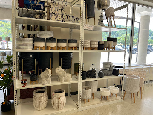 Home Goods Store «Tuesday Morning», reviews and photos, 2516 Cantrell Rd i, Little Rock, AR 72202, USA