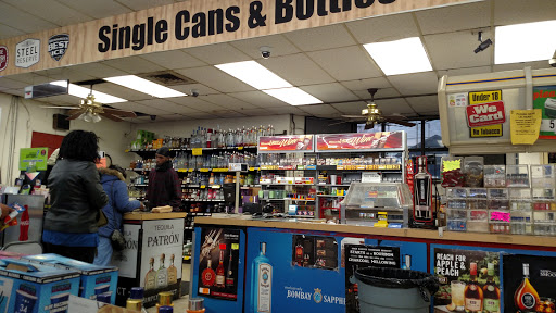 Liquor Store «Liquor City - Louisville», reviews and photos, 1420 W Jefferson St, Louisville, KY 40203, USA