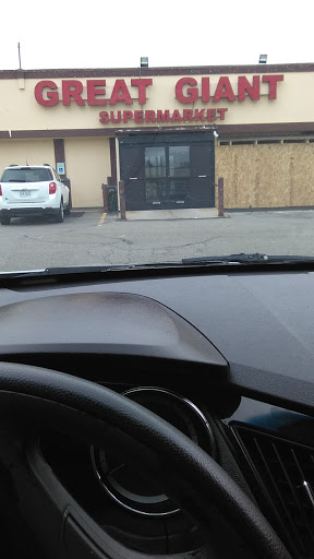 Supermarket «Great Giant Supermarket», reviews and photos, G5204 Saginaw St, Flint, MI 48505, USA