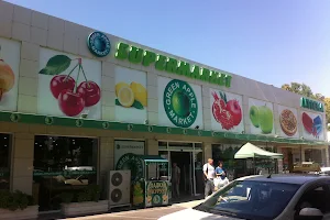 Супермаркет Green Apple image