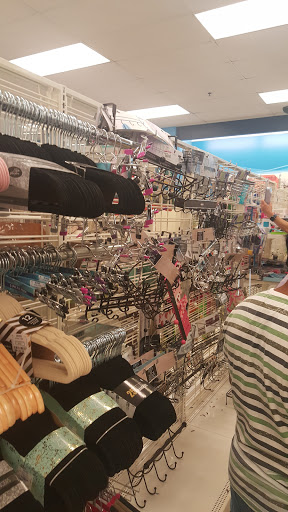 Clothing Store «Ross Dress for Less», reviews and photos, 11720 Medlock Bridge Rd, Johns Creek, GA 30097, USA