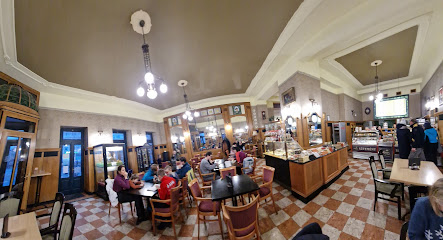 Központi Kávéház Szamos Cukrászda