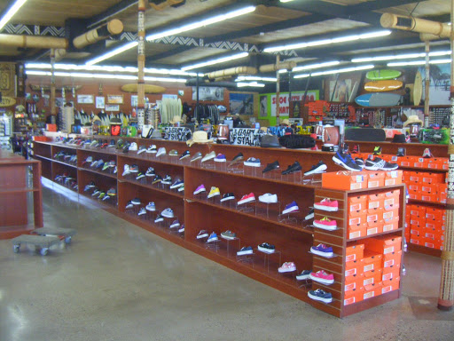 Shoe Store «Shoe City Newport Surf», reviews and photos, 1941 Newport Blvd, Costa Mesa, CA 92627, USA