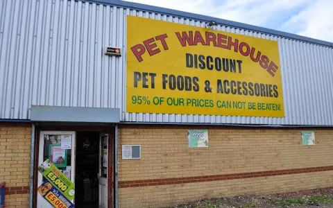 Pet Warehouse image