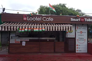 Lootel Smart Restroom Cafe - Nehru Chowk image