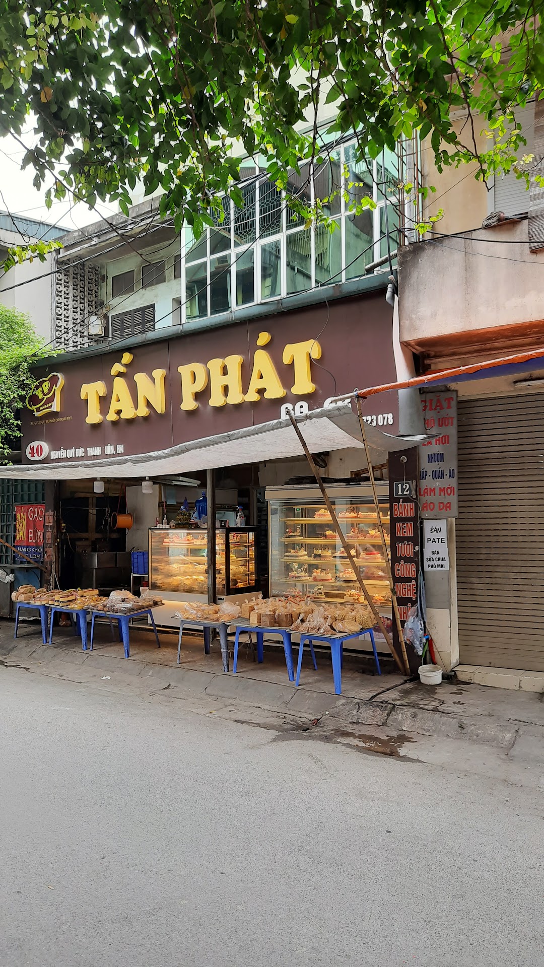 Cửa Hàng Bánh Ngọt Tấn Phát