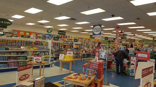 Educational Supply Store «Lakeshore Learning Store», reviews and photos, 1721 Beam Ave A, Maplewood, MN 55109, USA
