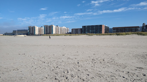 Shopping Mall «Seaside Beach Oregon», reviews and photos, 229-299 S Promenade, Seaside, OR 97138, USA