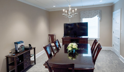 448 W Main St, Babylon, NY 11702, USA