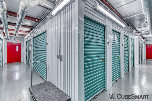 Self-Storage Facility «StorQuest Self Storage», reviews and photos, 200 N Ridgewood Ave, Edgewater, FL 32132, USA