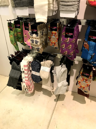 Fashion Accessories Store «Charming Charlie», reviews and photos, 5175 Deerfield Blvd, Mason, OH 45040, USA