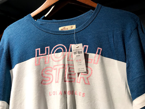 Clothing Store «Hollister Co.», reviews and photos, 4200 Conroy Rd #122, Orlando, FL 32839, USA