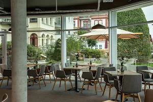 Günter's Hotelbar und Café image