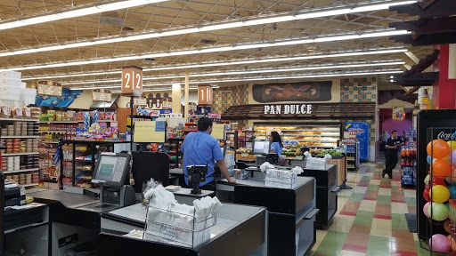 Supermarket «Chavez Supermarket», reviews and photos, 646 Blossom Hill Rd, San Jose, CA 95123, USA