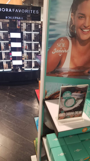 Cosmetics Store «SEPHORA», reviews and photos, 26300 Cedar Rd #1110, Beachwood, OH 44122, USA