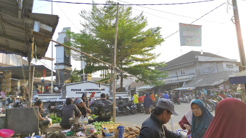 Pasar Leuwi Panjang