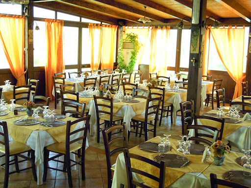 DOPPI SAPORI - Trattoria Pizzeria in Santa Lucia del Mela, Città Metropolitana di Messina