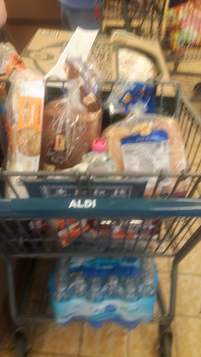 Supermarket «ALDI», reviews and photos, 238 Boston Post Rd, Milford, CT 06460, USA
