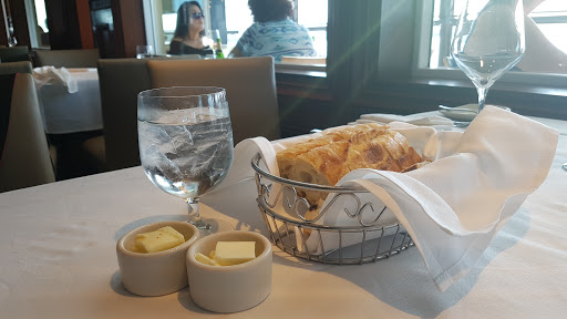 Seafood Restaurant «Fish Market Restaurant», reviews and photos, 750 N Harbor Dr, San Diego, CA 92101, USA