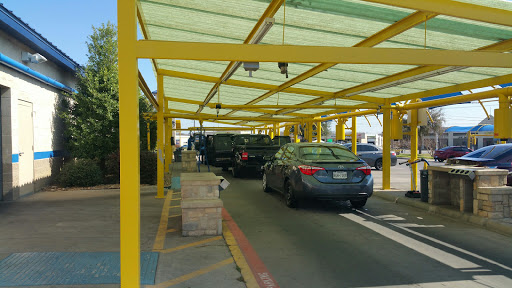 Car Wash «E-Z Shine Carwash And Lube», reviews and photos, 1219 E Pioneer Pkwy, Arlington, TX 76010, USA