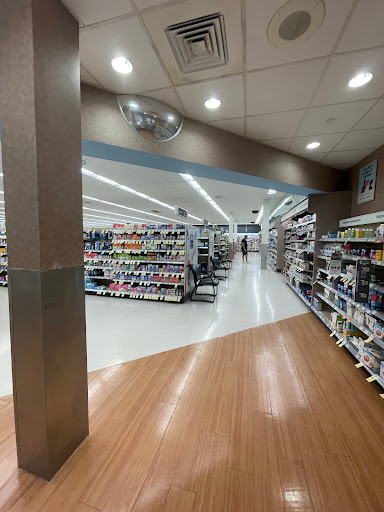 Drug Store «Walgreens», reviews and photos, 10320 Main Street, Fairfax, VA 22030, USA