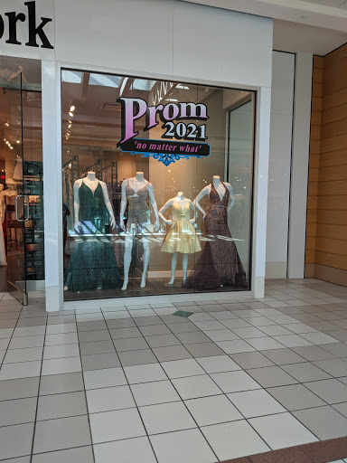 Shopping Mall «Boulevard Mall», reviews and photos, 730 Alberta Dr, Buffalo, NY 14226, USA