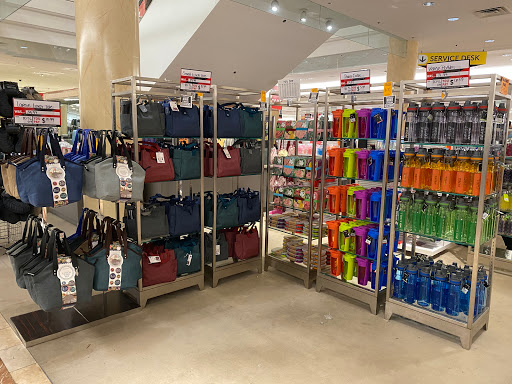 Department Store «Lord & Taylor», reviews and photos, 5065 Main St, Trumbull, CT 06611, USA